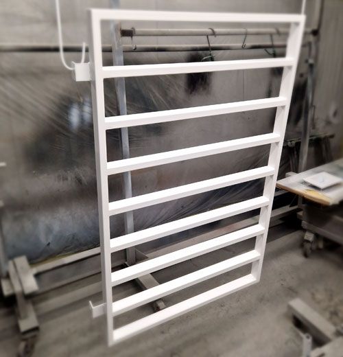 reja-simple-pintado Ejemplo reja perfil hierro tubular cuadrado. Pintado blanco. tallermetalico.com